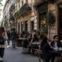 Dehors a Milano, la riforma dei Municipi cambia il confronto sulle concessioni e sull’uso dello spazio pubblico